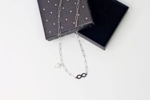 COLGANTE ESLABONES COLOR PLATA