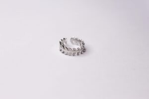 Anillo plateado hoja de laurel