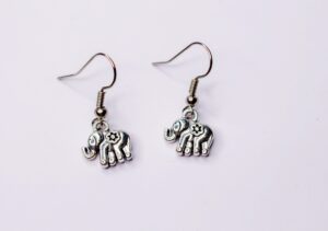 Pendientes plateados elefantes pequeños