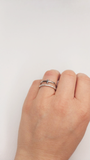 Anillo doble detalles cruz y circonitas