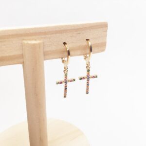 Pendientes mini aro dorado con cruz de circonitas