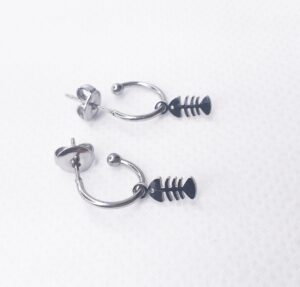 Pendientes mini aro abierto fish