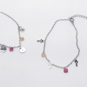Pack de 2 pulseras corazón y llave