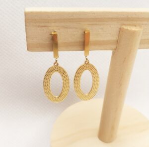 Pendientes ovalados dorados